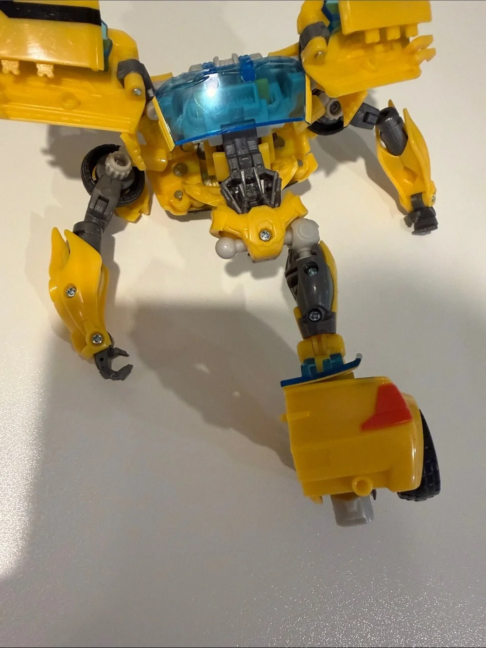 Transformers Prime Bumblebee figure missing leg